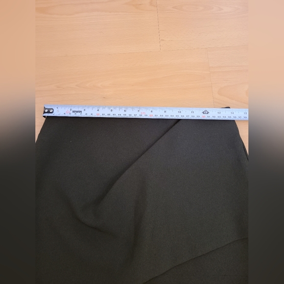 Beautiful classy Zara skirt - Picture 8 of 14